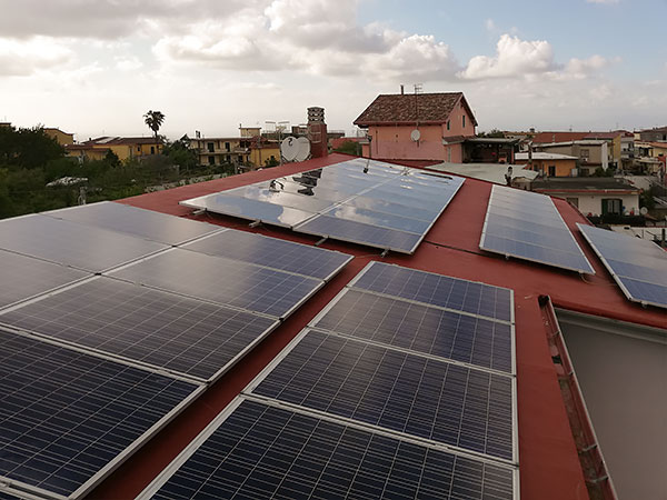 Impianto Fotovoltaico 20 kWp + batteria Tesla 14 Kwh - Marano di Napoli, (Napoli) DMT Solar impianti fotovoltaici in tutta Italia residenziale e aziendale business, installatore certificato Tesla Powerwall e Sunpower Maxeon